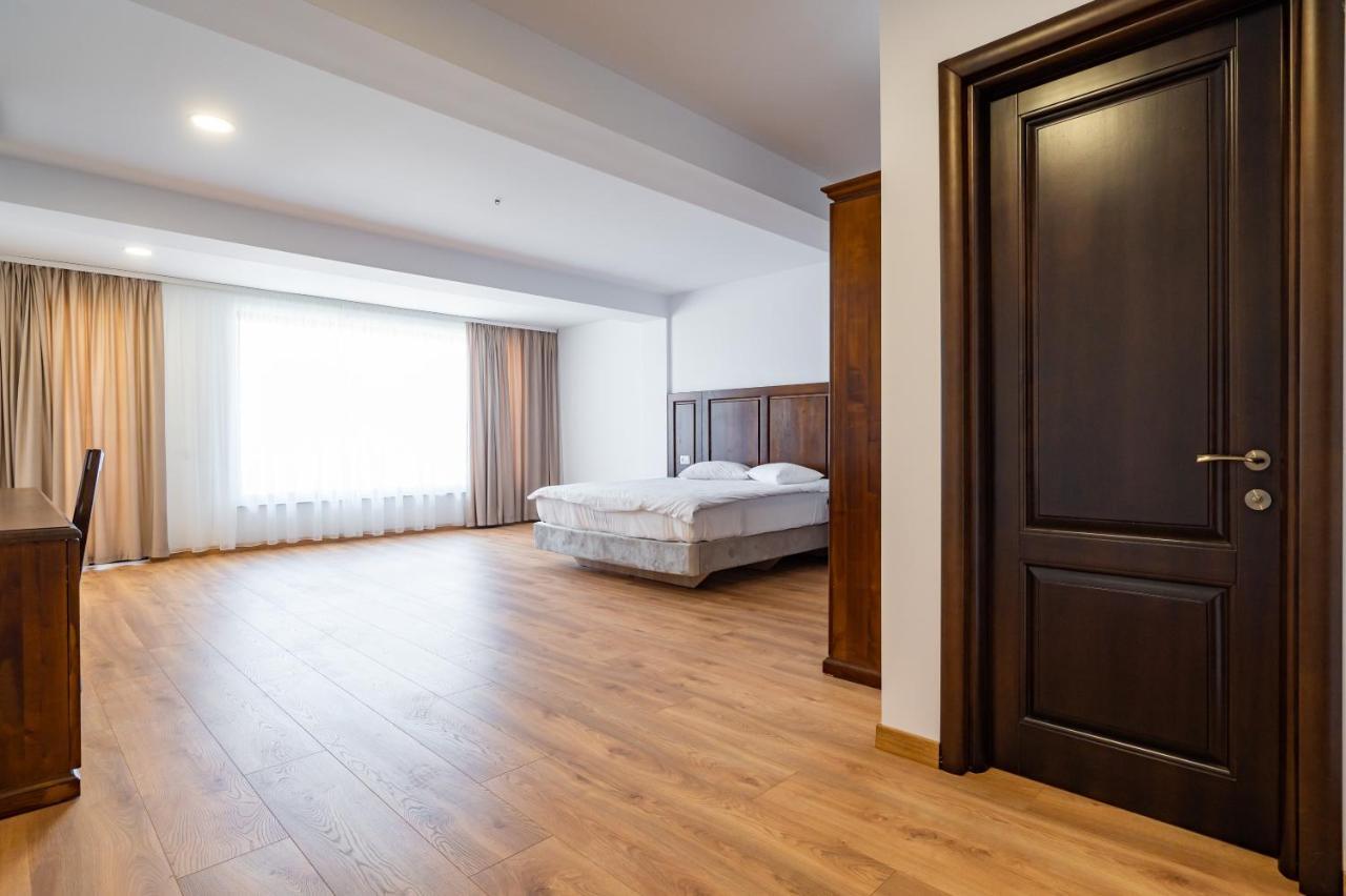 Voyager Hotel Năvodari Екстериор снимка