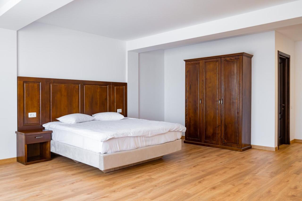 Voyager Hotel Năvodari Екстериор снимка