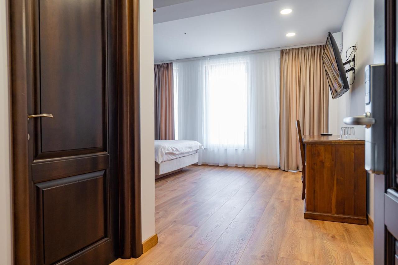 Voyager Hotel Năvodari Екстериор снимка