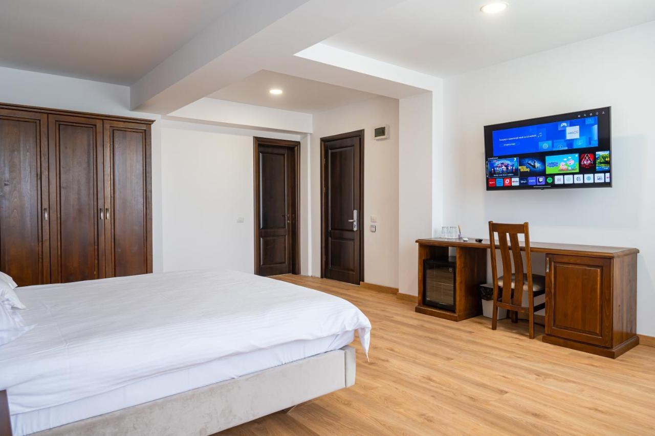 Voyager Hotel Năvodari Екстериор снимка
